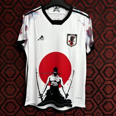 Camiseta Masculina “One Piece” Roronoa Zoro, Branca